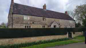Alhampton House using alternate courses of Blue Lias and Hadspen Stone
